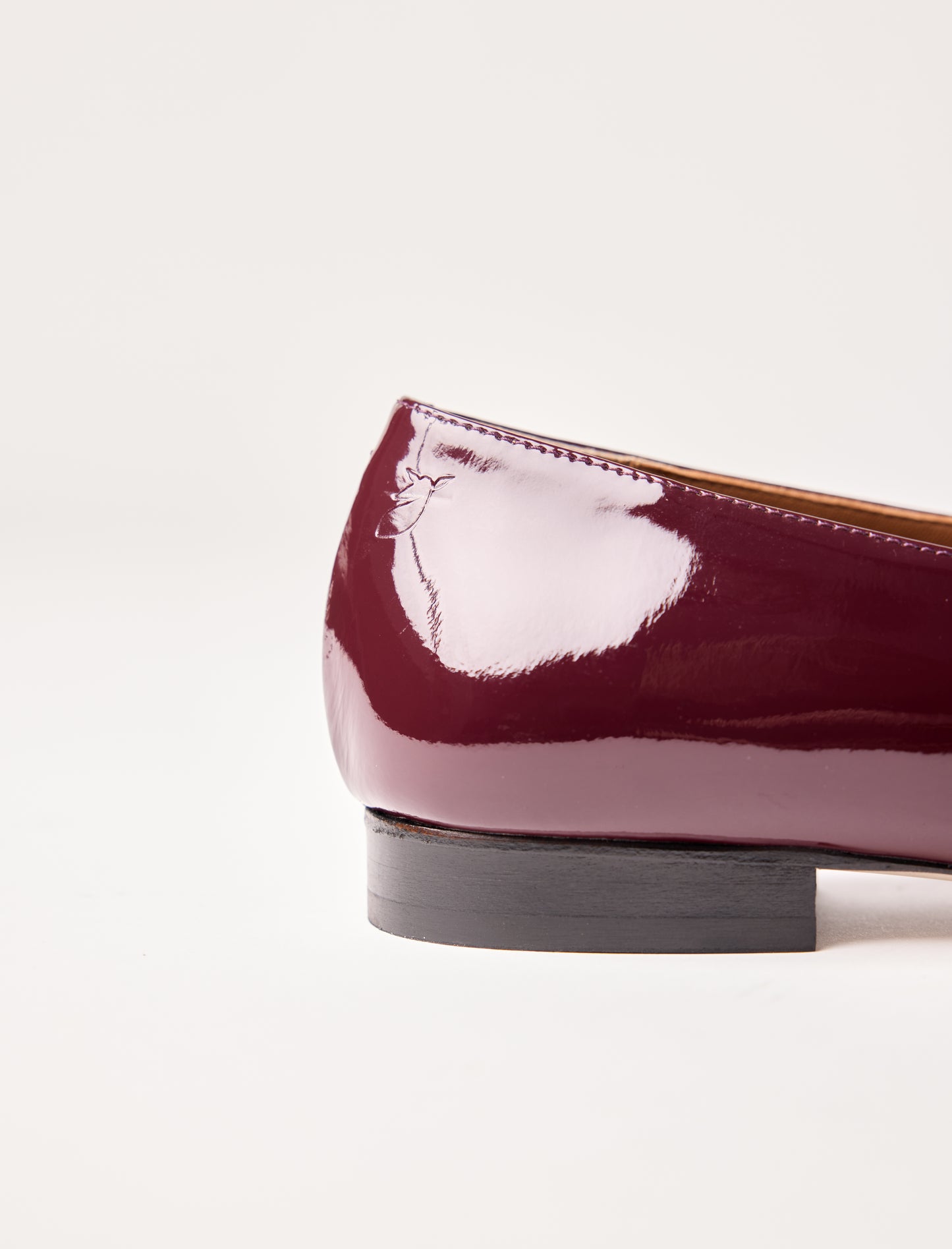 Camélia - Eggplant Glossed