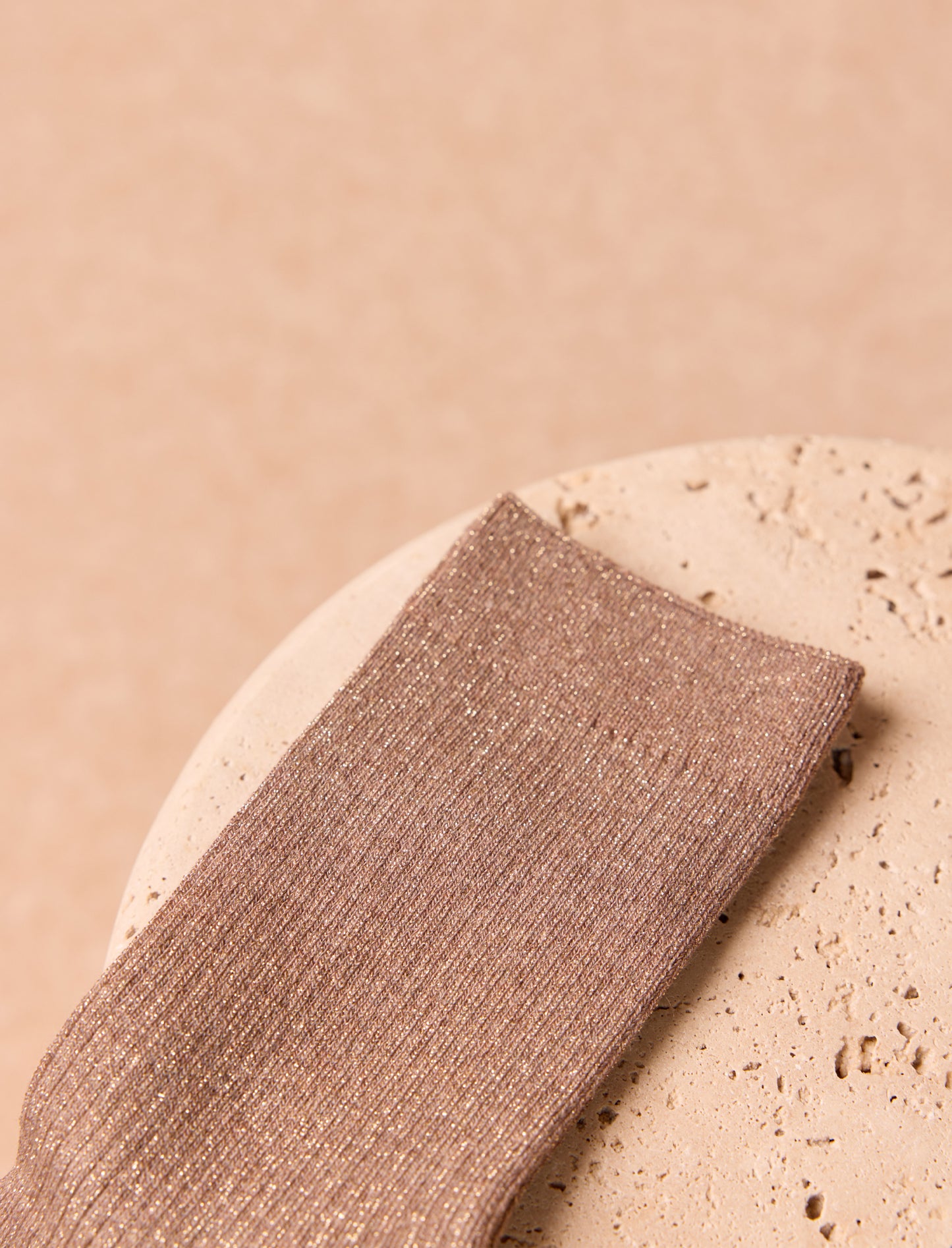 Lurex socks with a diagonal pattern - Moka