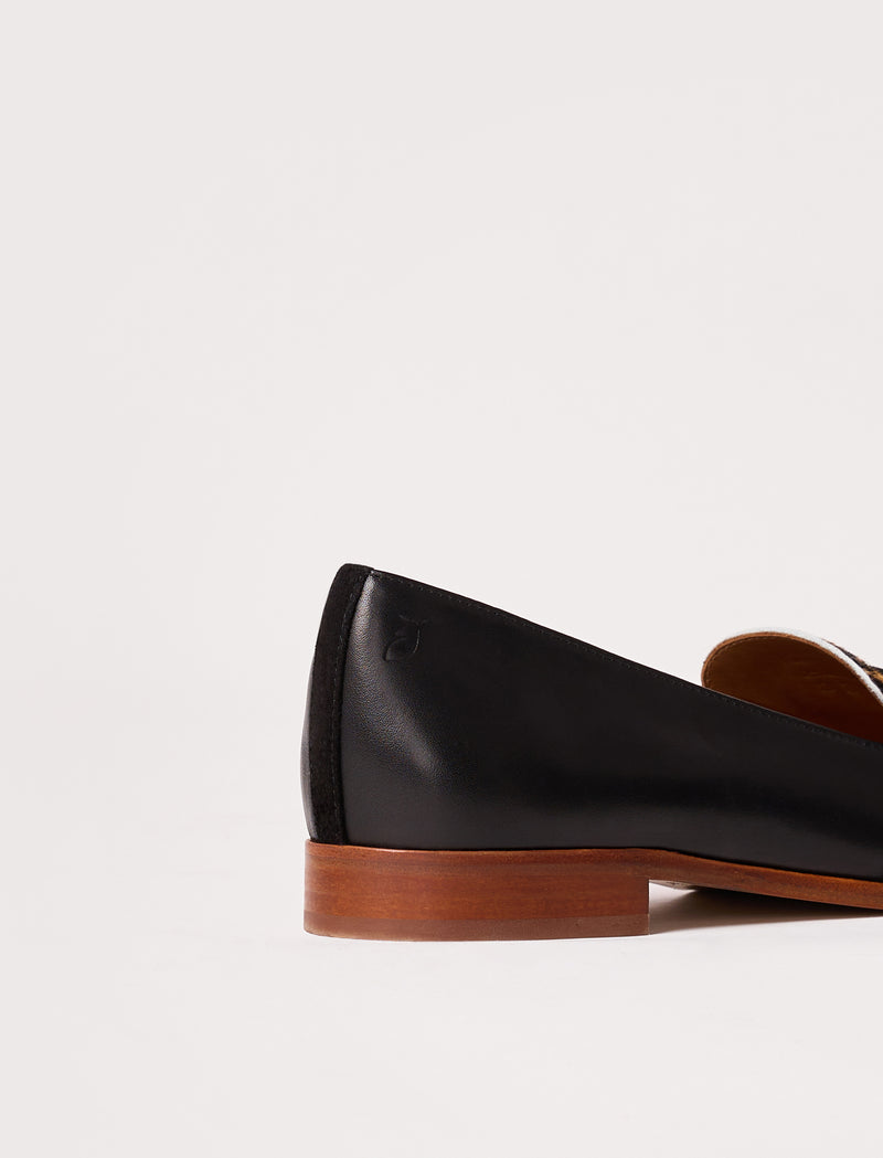 Lilly - Schwarz & Leoparden - Image principale