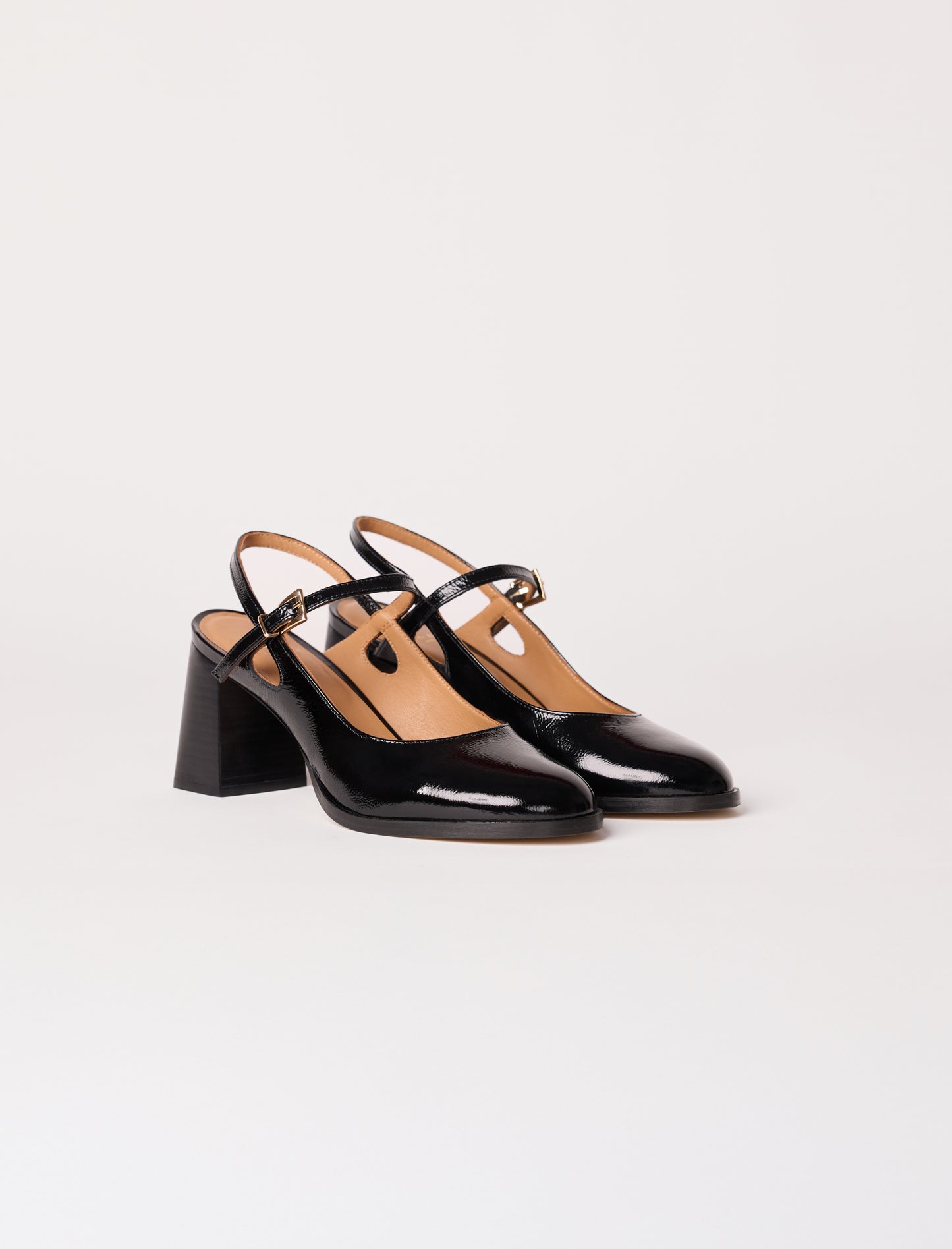 Adèle - Patent Black 