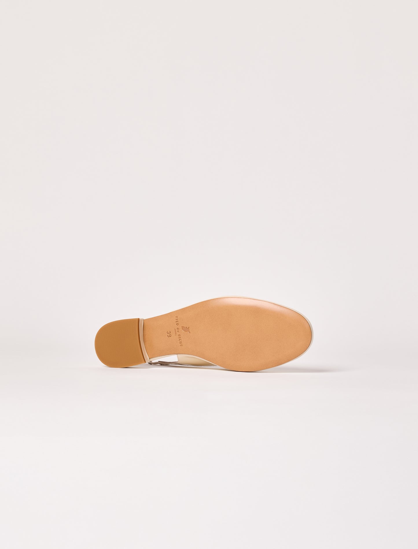 Marie - Glossy Ivory 