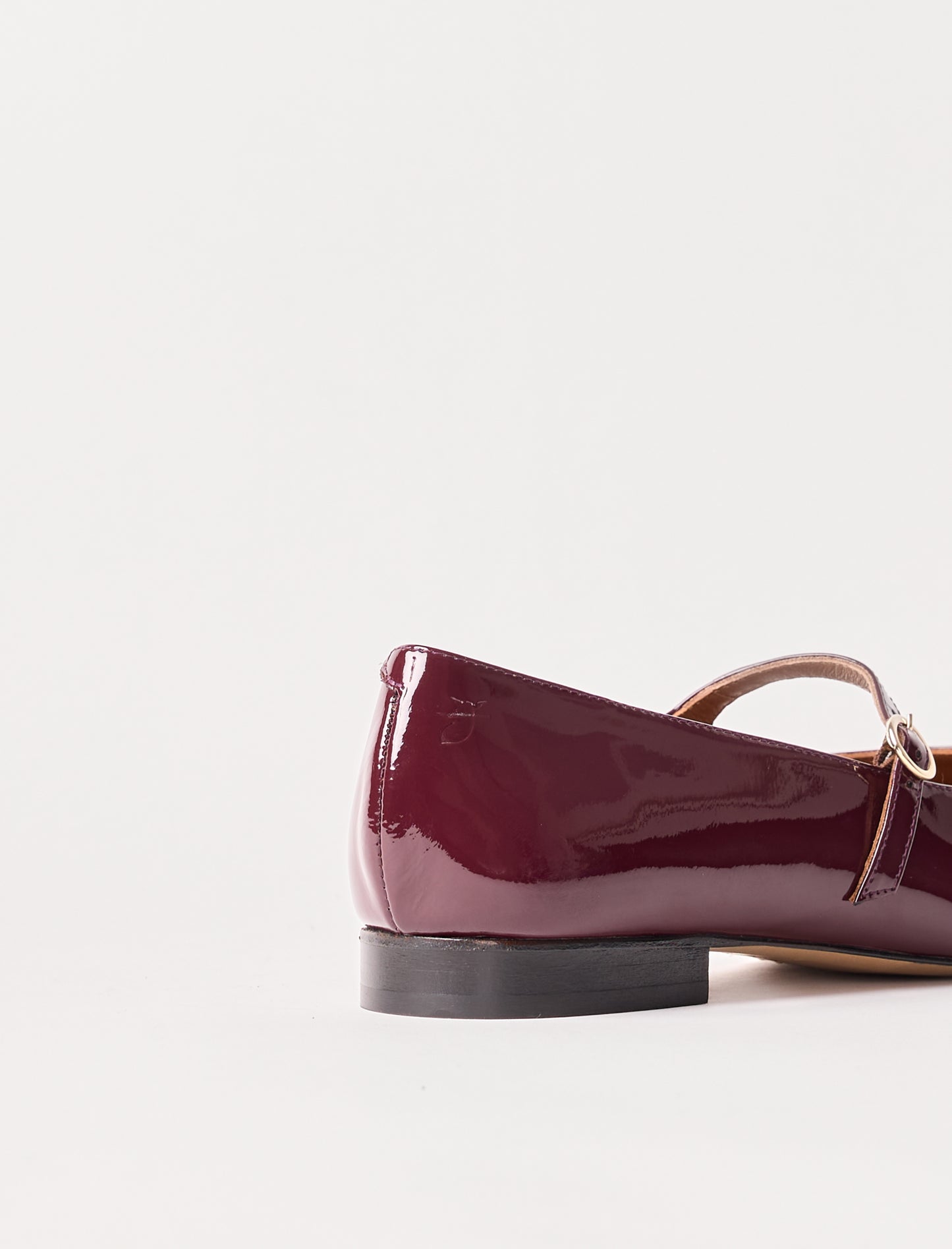 Camélia - Eggplant Glossed 