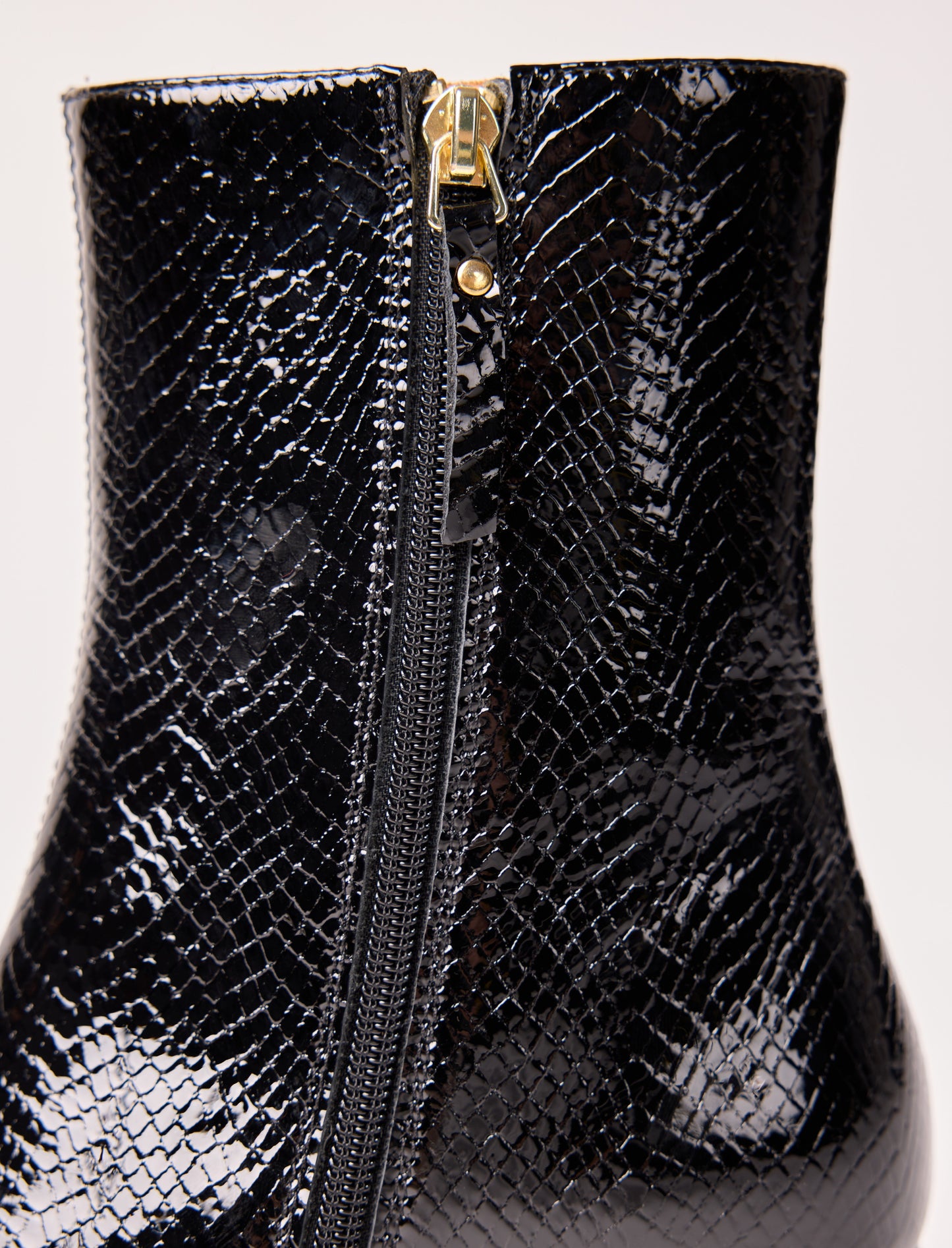 Albane - Black reptile 