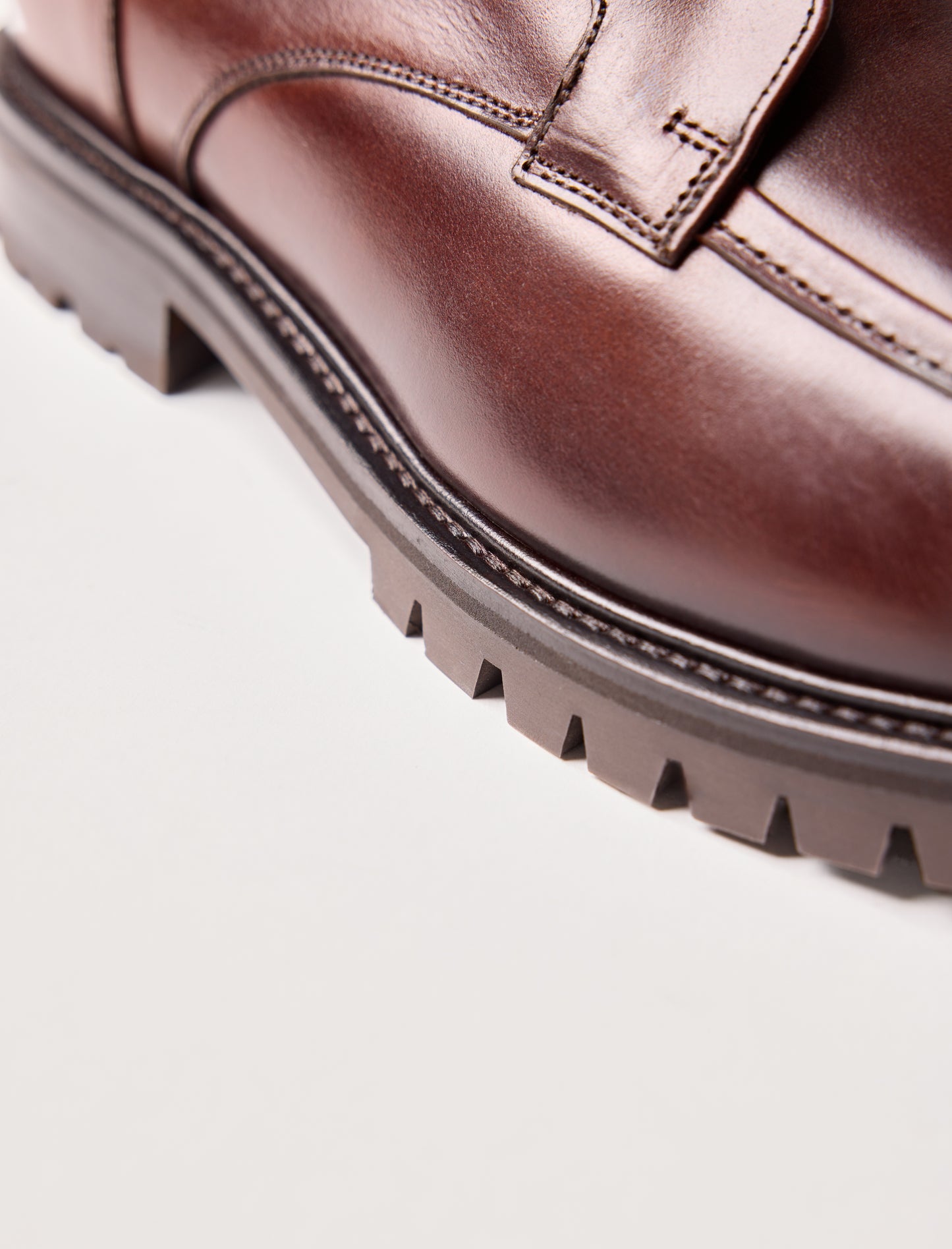 Alban - Burgunder gefüllt