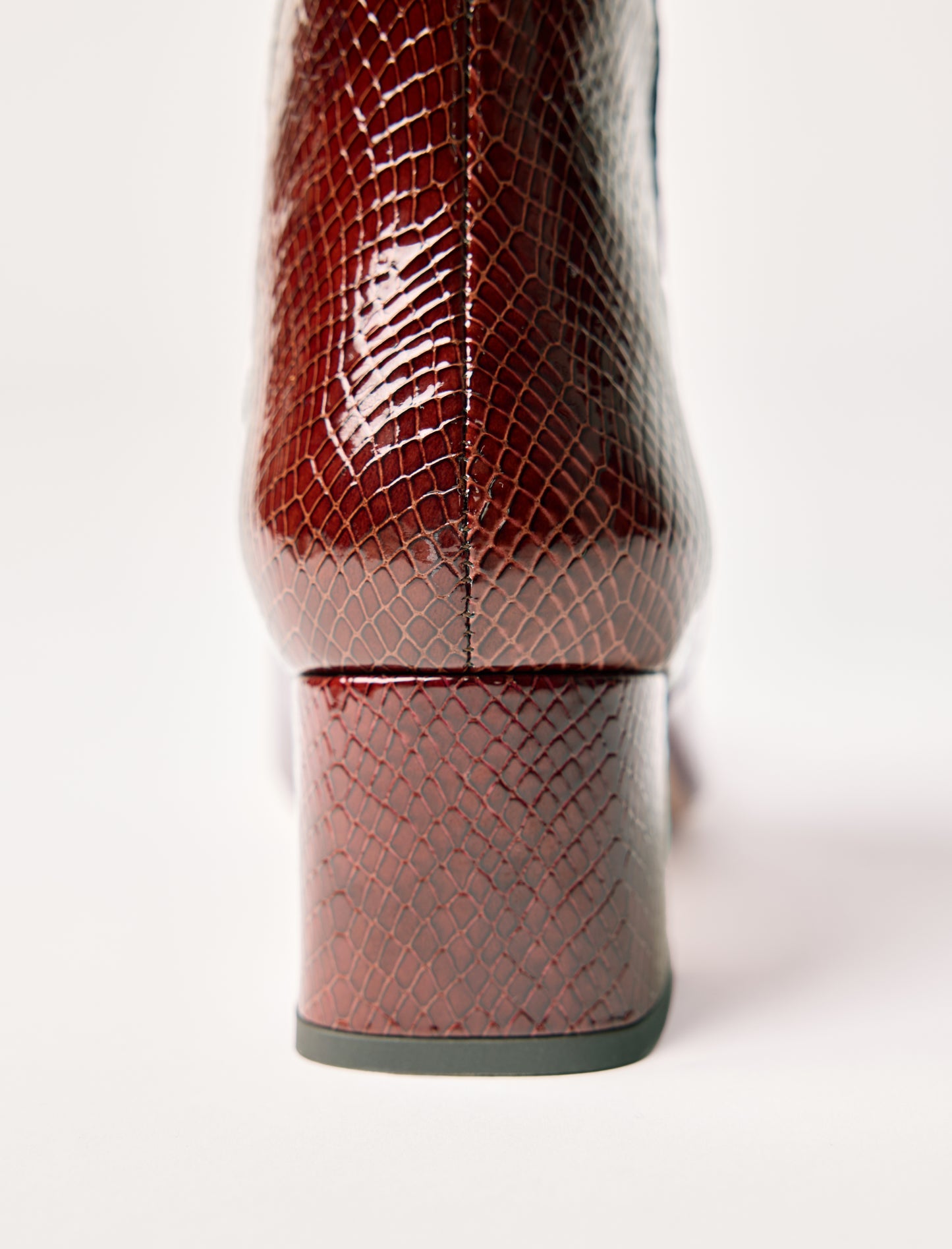 Albane - Mahagoni-Reptil 