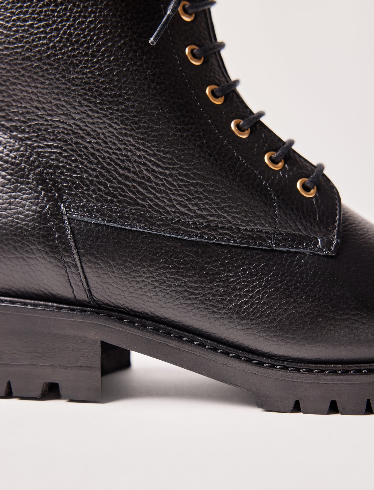 Juliette lined - Grainy black 