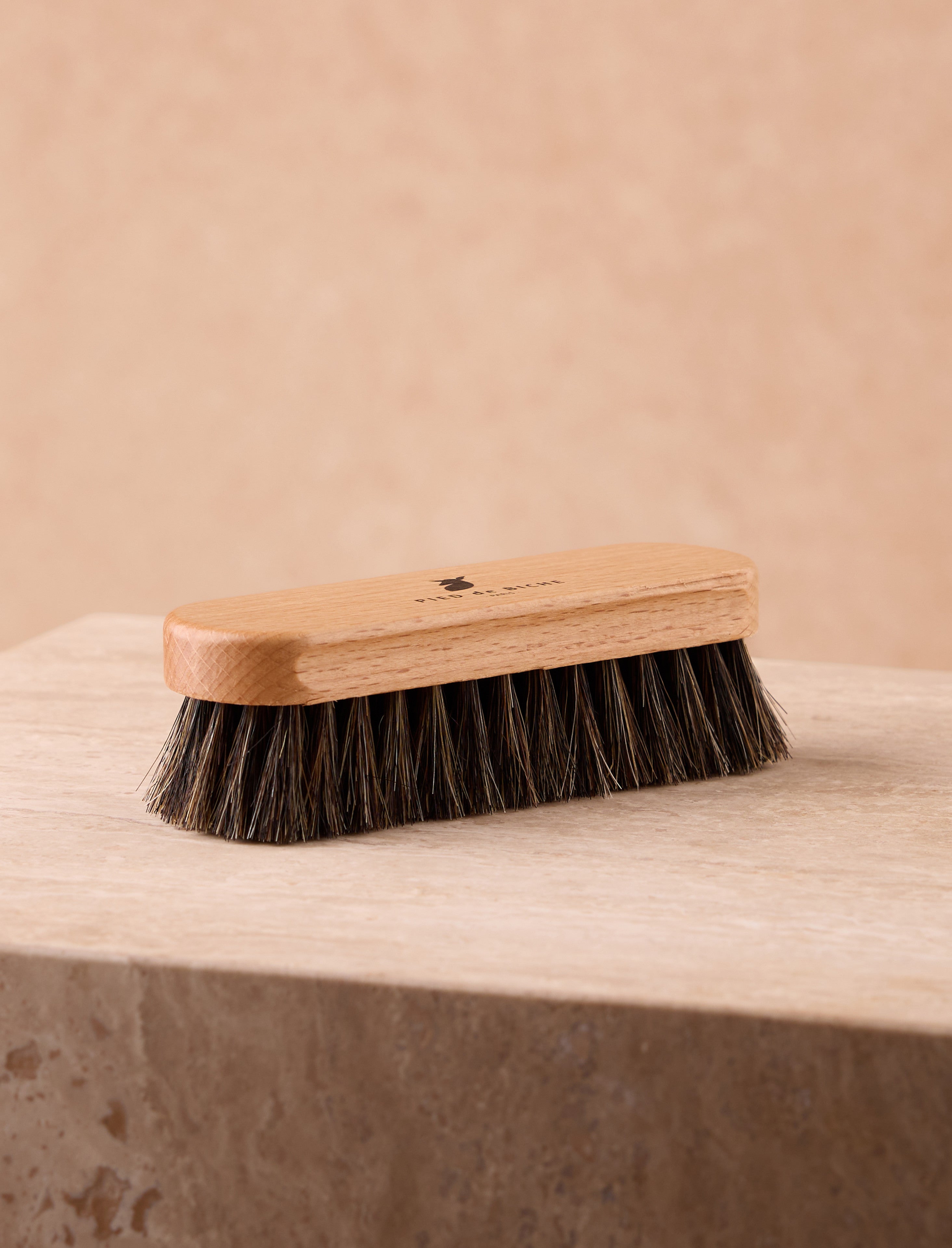 Brosse a Reluire : Accessoires pour Lustrer vos Chaussures en Cuir