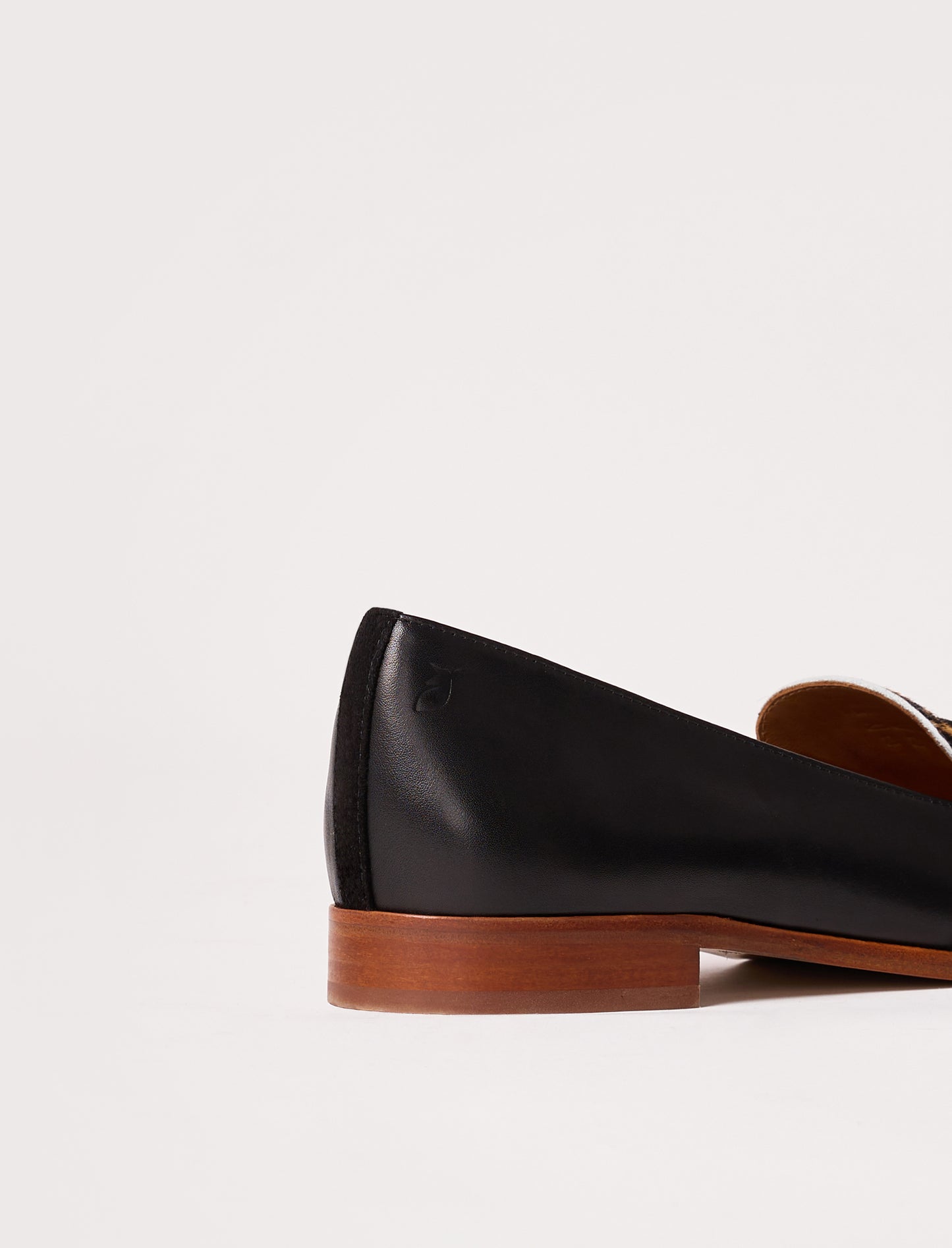 Lilly - Schwarz & Leoparden 