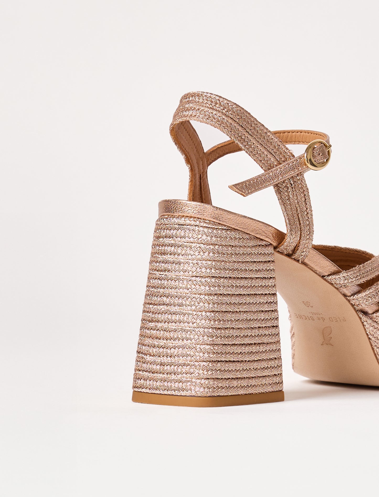 Evie - Champagne Rosé