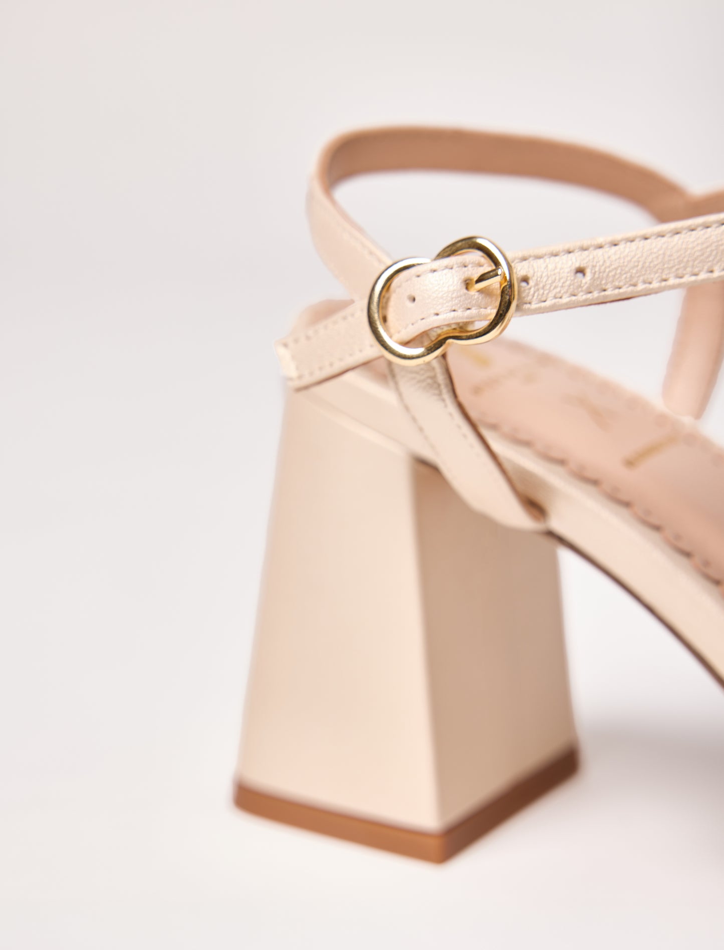 Eléonore Pauc - Ivoire