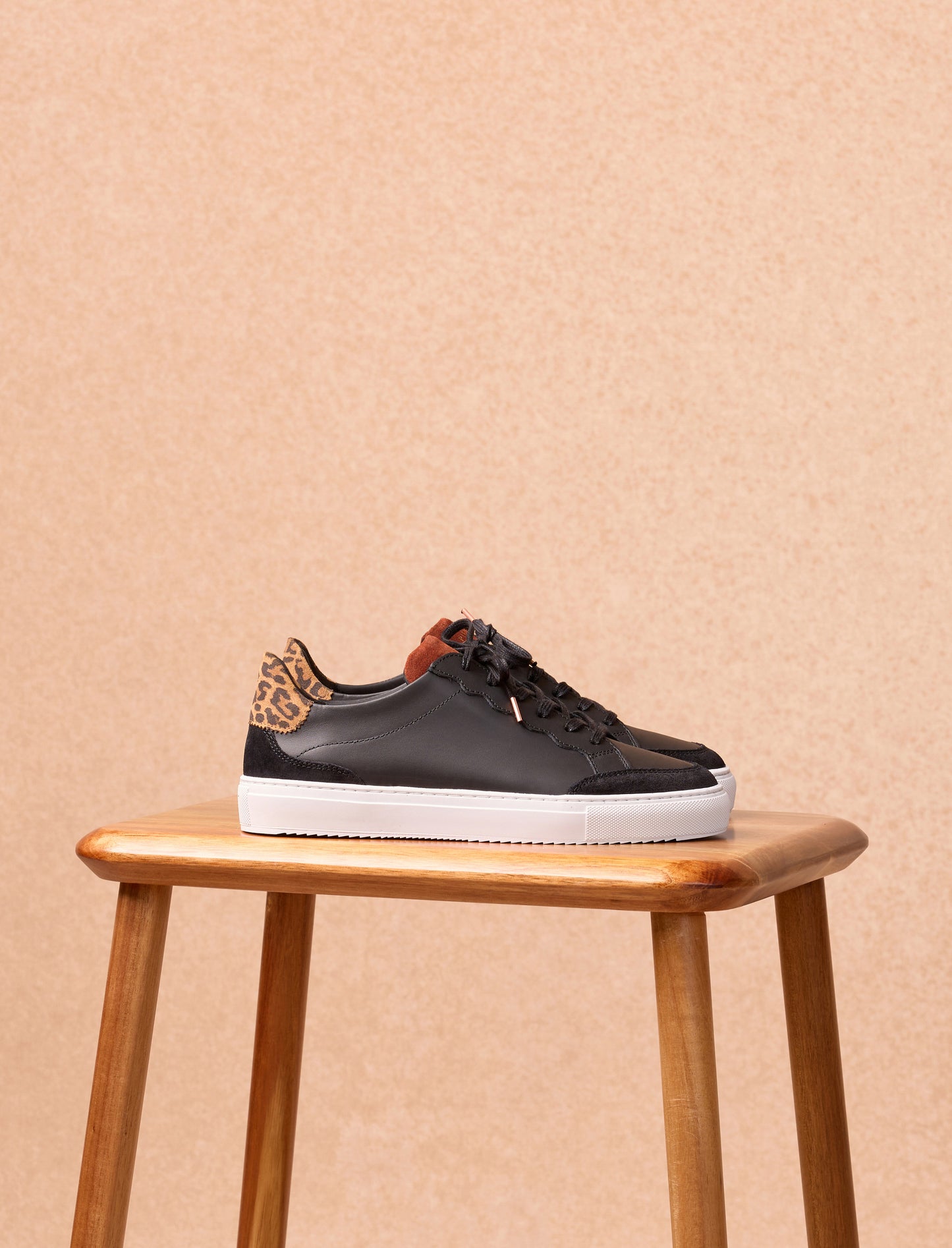 Alena - Black Leopard 