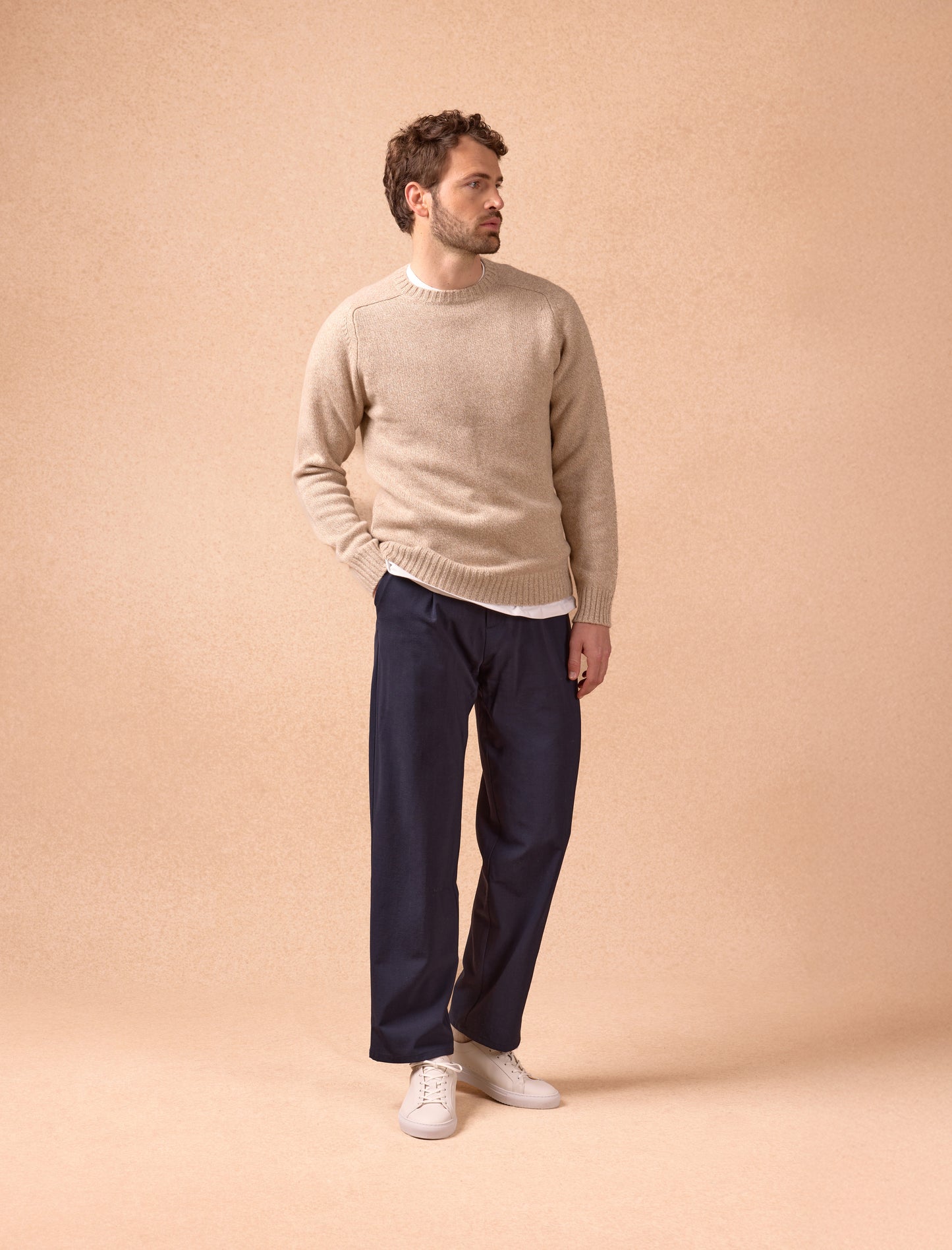 Billy V4 - Weißes genarbtes Leder 