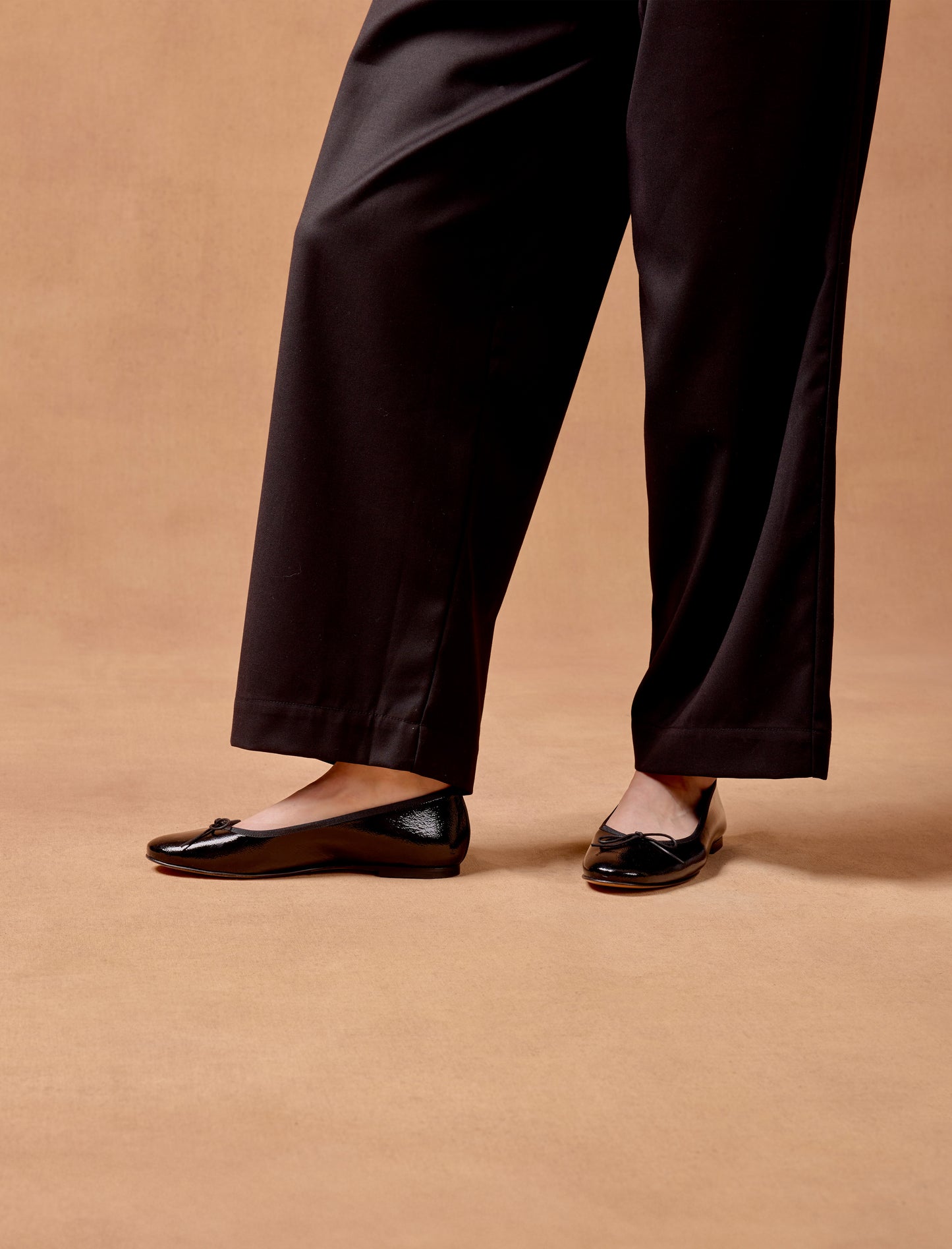 Léna - Polished Black 