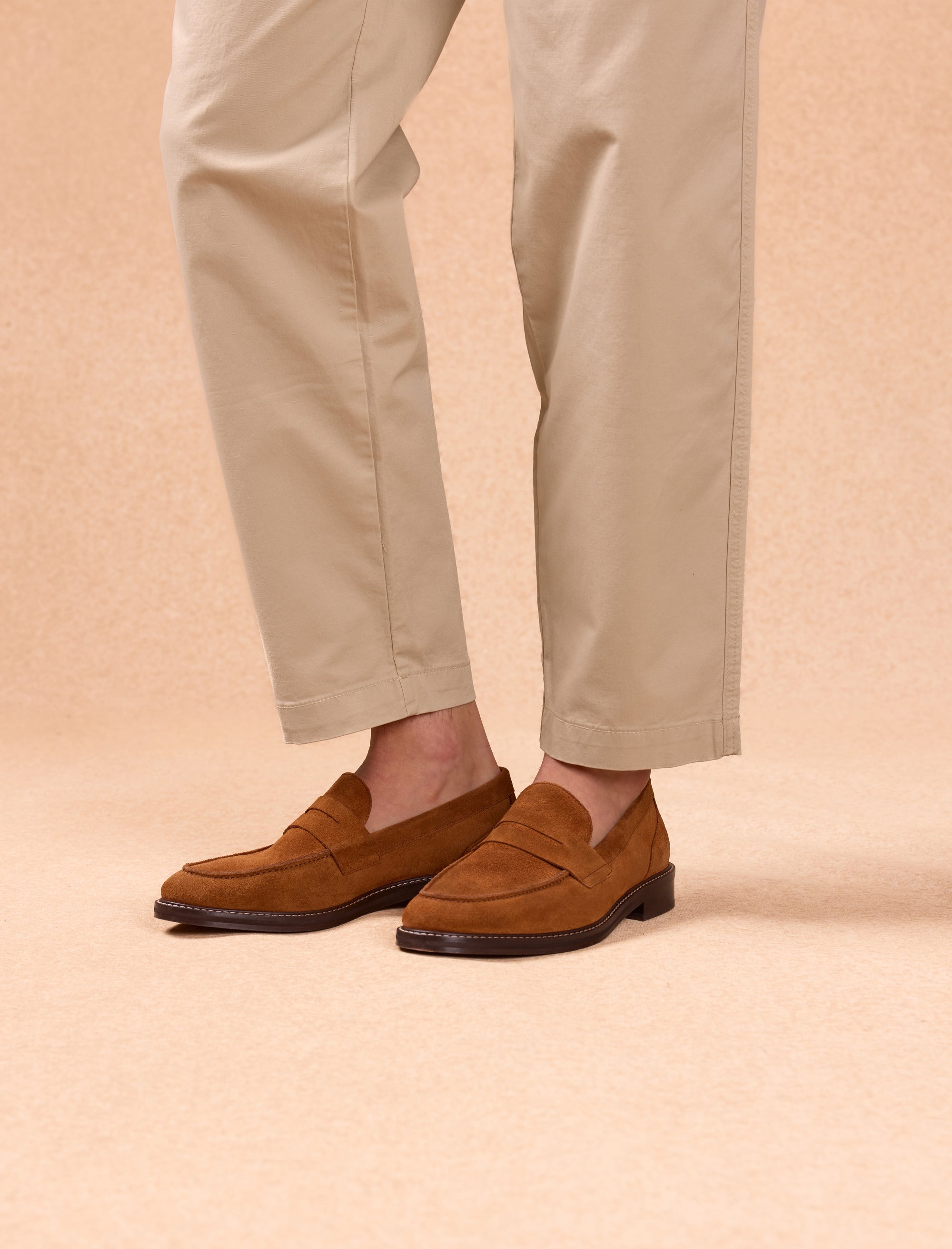 sneakers en cuir daim marron pour homme