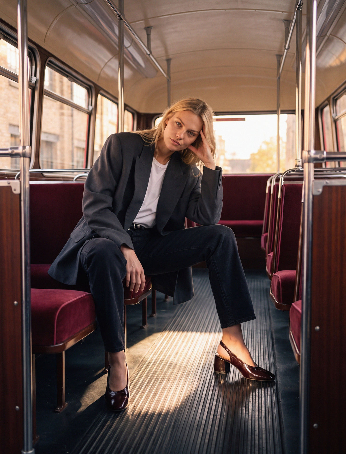 Jeanne - Polished Brown 