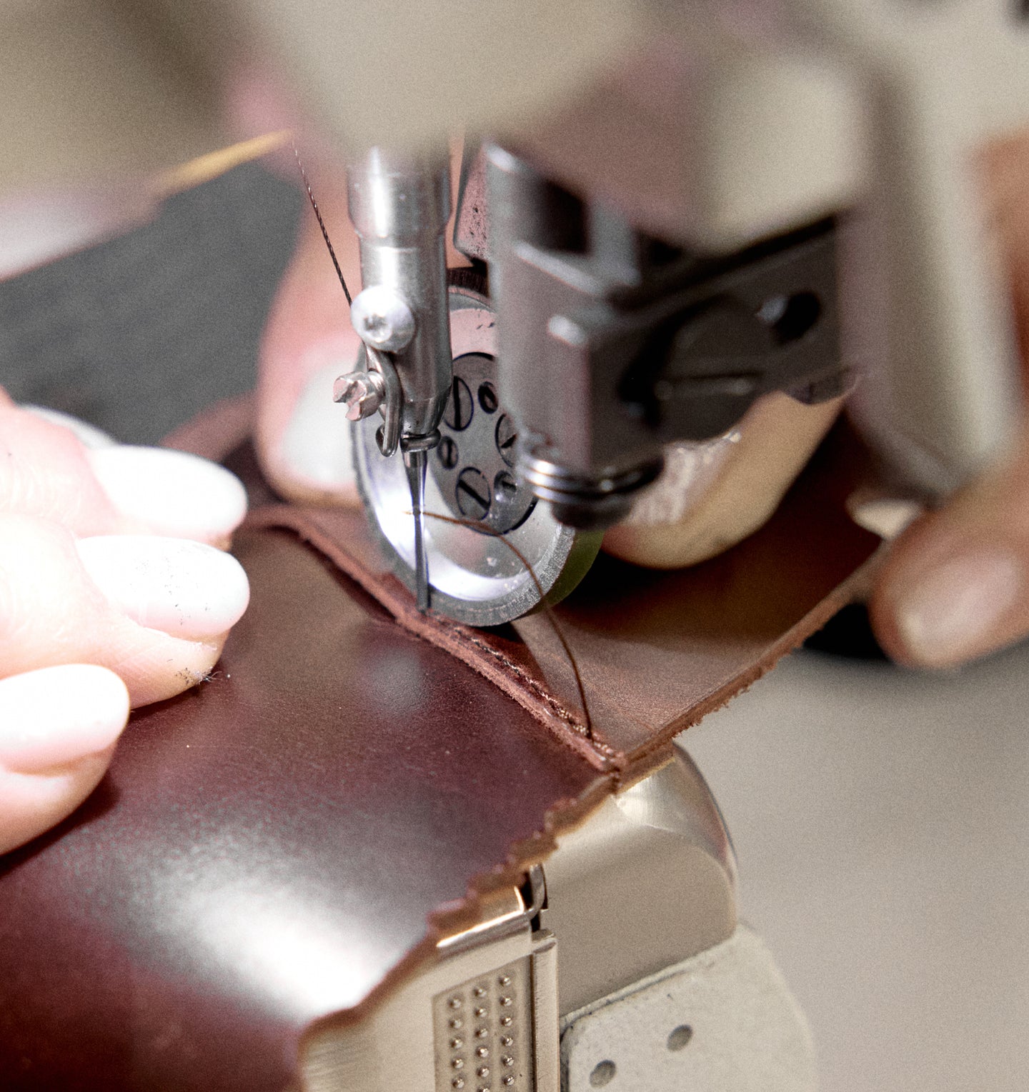 fabrication chaussures cuir piqure